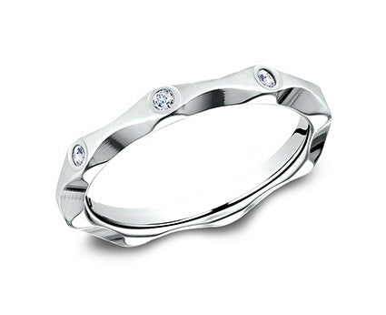 The Wave 14KW Scalloped Designed with 16 carat Eternity Band 2.5mm Forged Union