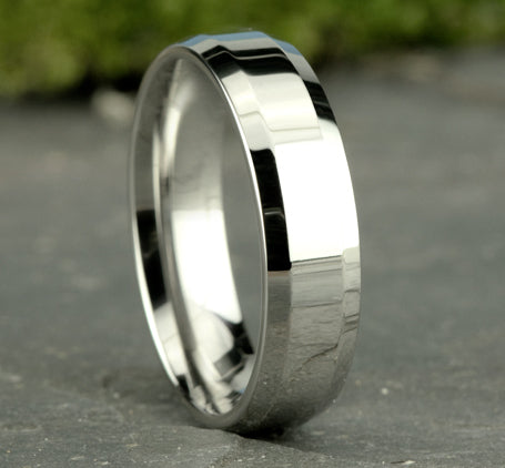 The Highland Platinum Wedding Ring with Polished Finish and Beveled Edges 6mm Forged Union