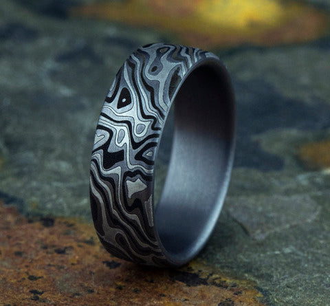 The Switch Gray Tantalum Ring with Mokume Pattern Center 7.5mm