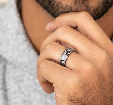 The Switch Gray Tantalum Ring with Mokume Pattern Center 7.5mm Forged Union