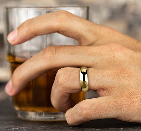 The Ray 18K Yellow Gold Domed Wedding Band with Polished Finish 7 mm